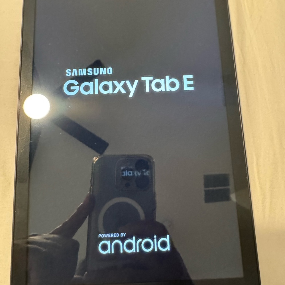 Samsung Galaxy Tab E - Black